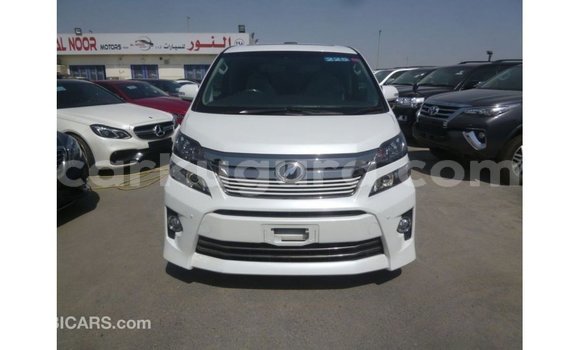 Buy Import Toyota Vellfire White Car in Import - Dubai in Bujumbura Buy Import Toyota Vellfire White Car in Import - Dubai in Bujumbura