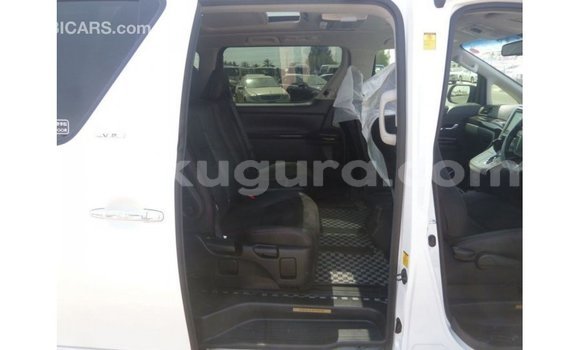 Buy Import Toyota Vellfire White Car in Import - Dubai in Bujumbura Buy Import Toyota Vellfire White Car in Import - Dubai in Bujumbura