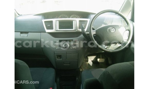 Nunua Imported Toyota Noah Nyeupe Gari ndani ya Import - Dubai nchini Bujumbura Nunua Imported Toyota Noah Nyeupe Gari ndani ya Import - Dubai nchini Bujumbura