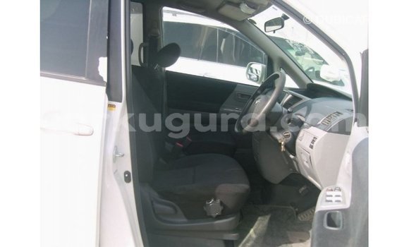 Nunua Imported Toyota Noah Nyeupe Gari ndani ya Import - Dubai nchini Bujumbura Nunua Imported Toyota Noah Nyeupe Gari ndani ya Import - Dubai nchini Bujumbura