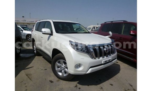 Acheter Import Voiture Toyota Prado Blanc à Import - Dubai, Bujumbura Acheter Import Voiture Toyota Prado Blanc à Import - Dubai, Bujumbura