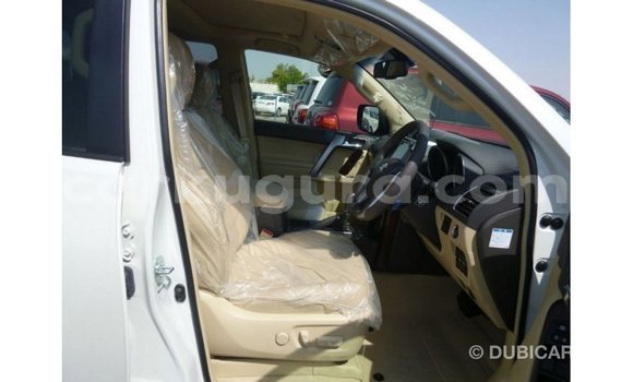 Acheter Import Voiture Toyota Prado Blanc à Import - Dubai, Bujumbura Acheter Import Voiture Toyota Prado Blanc à Import - Dubai, Bujumbura