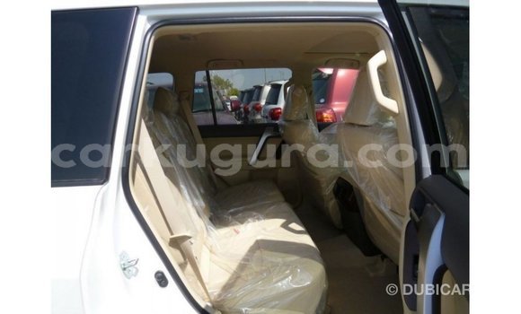 Acheter Import Voiture Toyota Prado Blanc à Import - Dubai, Bujumbura Acheter Import Voiture Toyota Prado Blanc à Import - Dubai, Bujumbura