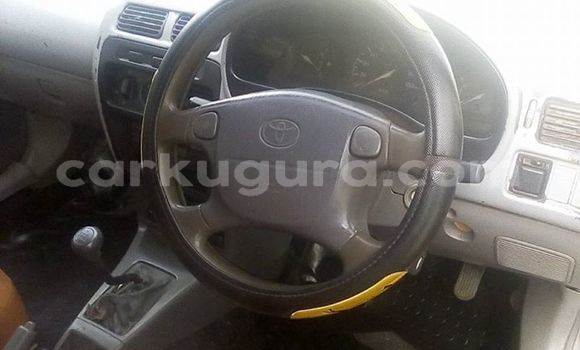 Nunua Ilio tumika Toyota Starlet Fedha Gari ndani ya Bururi nchini Burundi Nunua Ilio tumika Toyota Starlet Fedha Gari ndani ya Bururi nchini Burundi
