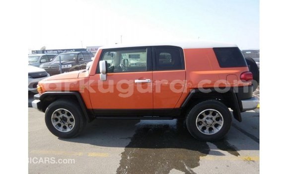 Acheter Import Voiture Toyota FJ Cruiser Autre à Import - Dubai, Bujumbura Acheter Import Voiture Toyota FJ Cruiser Autre à Import - Dubai, Bujumbura