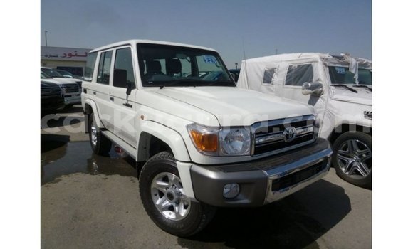 Buy Import Toyota Land Cruiser White Car in Import - Dubai in Bujumbura Buy Import Toyota Land Cruiser White Car in Import - Dubai in Bujumbura