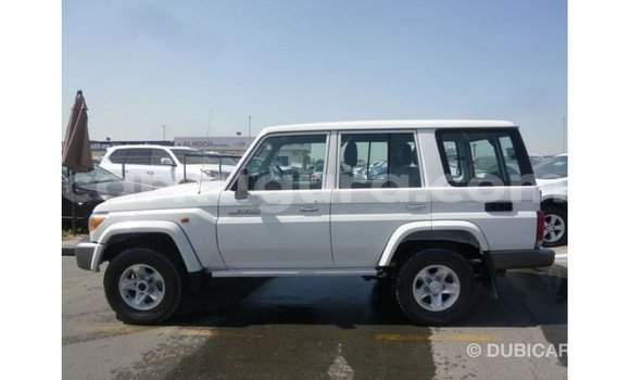 Buy Import Toyota Land Cruiser White Car in Import - Dubai in Bujumbura Buy Import Toyota Land Cruiser White Car in Import - Dubai in Bujumbura