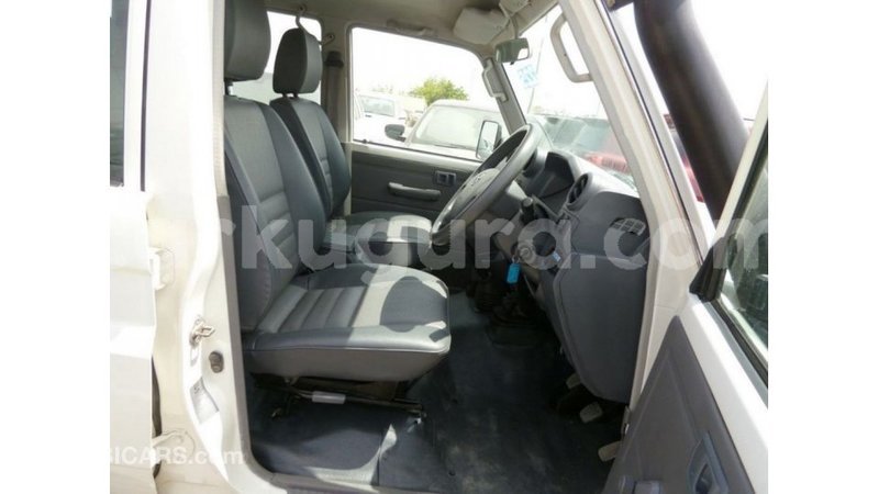 Big with watermark toyota land cruiser bujumbura import dubai 4175