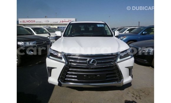Acheter Import Voiture Lexus LX Blanc à Import - Dubai, Bujumbura Acheter Import Voiture Lexus LX Blanc à Import - Dubai, Bujumbura