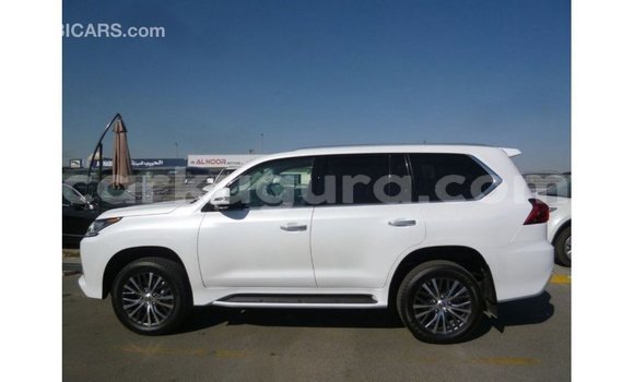 Acheter Import Voiture Lexus LX Blanc à Import - Dubai, Bujumbura Acheter Import Voiture Lexus LX Blanc à Import - Dubai, Bujumbura