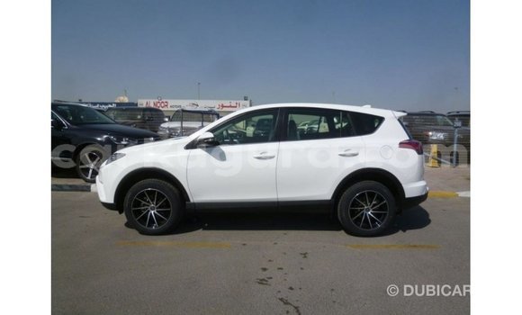 Acheter Import Voiture Toyota 4Runner Blanc à Import - Dubai, Bujumbura Acheter Import Voiture Toyota 4Runner Blanc à Import - Dubai, Bujumbura