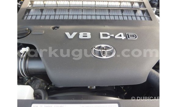 Buy Import Toyota Land Cruiser Other Car in Import - Dubai in Bujumbura Buy Import Toyota Land Cruiser Other Car in Import - Dubai in Bujumbura