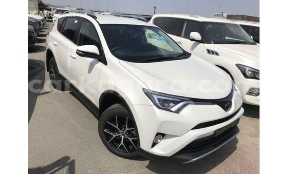 Buy Import Toyota 4Runner White Car in Import - Dubai in Bujumbura Buy Import Toyota 4Runner White Car in Import - Dubai in Bujumbura