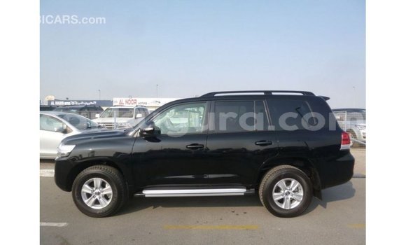 Acheter Import Voiture Toyota Land Cruiser Noir à Import - Dubai, Bujumbura Acheter Import Voiture Toyota Land Cruiser Noir à Import - Dubai, Bujumbura