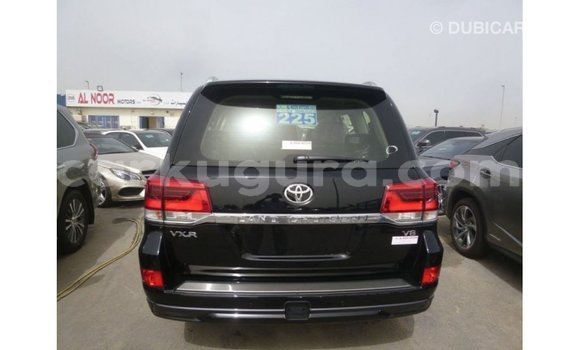 Acheter Import Voiture Toyota Land Cruiser Noir à Import - Dubai, Bujumbura Acheter Import Voiture Toyota Land Cruiser Noir à Import - Dubai, Bujumbura