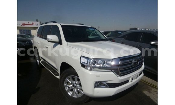 Buy Import Toyota Land Cruiser White Car in Import - Dubai in Bujumbura Buy Import Toyota Land Cruiser White Car in Import - Dubai in Bujumbura