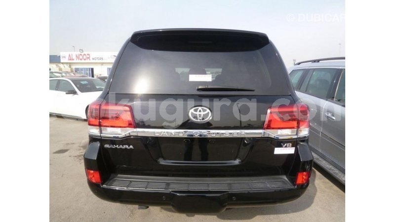 Big with watermark toyota land cruiser bujumbura import dubai 4204