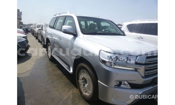 Nunua Imported Toyota Land Cruiser Nyingine Gari ndani ya Import - Dubai nchini Bujumbura Nunua Imported Toyota Land Cruiser Nyingine Gari ndani ya Import - Dubai nchini Bujumbura