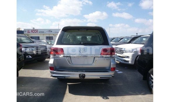 Nunua Imported Toyota Land Cruiser Nyingine Gari ndani ya Import - Dubai nchini Bujumbura Nunua Imported Toyota Land Cruiser Nyingine Gari ndani ya Import - Dubai nchini Bujumbura