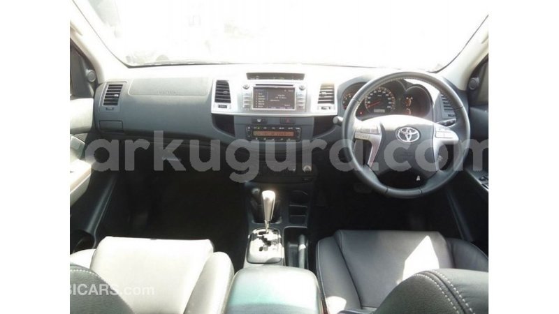 Big with watermark toyota hilux bujumbura import dubai 4211