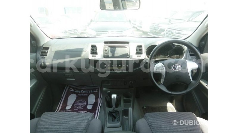 Big with watermark toyota hilux bujumbura import dubai 4212