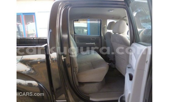 Acheter Import Voiture Toyota Hilux Noir à Import - Dubai, Bujumbura Acheter Import Voiture Toyota Hilux Noir à Import - Dubai, Bujumbura