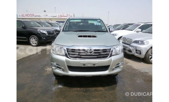 Nunua Imported Toyota Hilux Nyingine Gari ndani ya Import - Dubai nchini Bujumbura Nunua Imported Toyota Hilux Nyingine Gari ndani ya Import - Dubai nchini Bujumbura