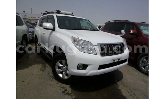 Acheter Import Voiture Toyota Prado Blanc à Import - Dubai, Bujumbura Acheter Import Voiture Toyota Prado Blanc à Import - Dubai, Bujumbura