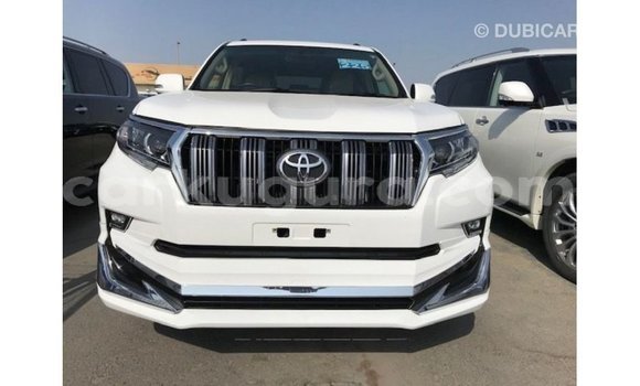 Acheter Import Voiture Toyota Prado Blanc à Import - Dubai, Bujumbura Acheter Import Voiture Toyota Prado Blanc à Import - Dubai, Bujumbura