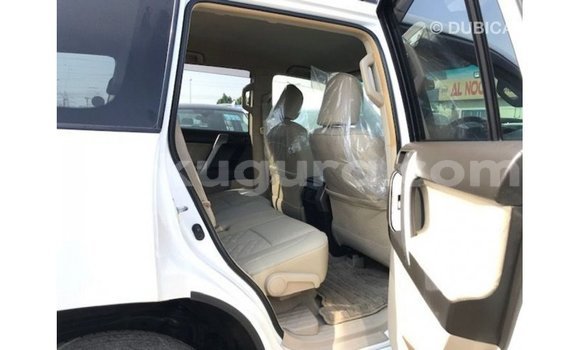 Acheter Import Voiture Toyota Prado Blanc à Import - Dubai, Bujumbura Acheter Import Voiture Toyota Prado Blanc à Import - Dubai, Bujumbura