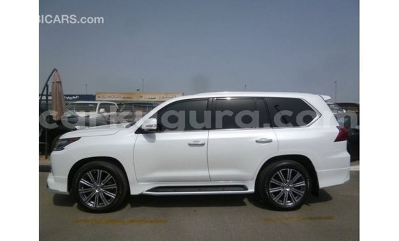 Acheter Import Voiture Lexus LX Blanc à Import - Dubai, Bujumbura Acheter Import Voiture Lexus LX Blanc à Import - Dubai, Bujumbura