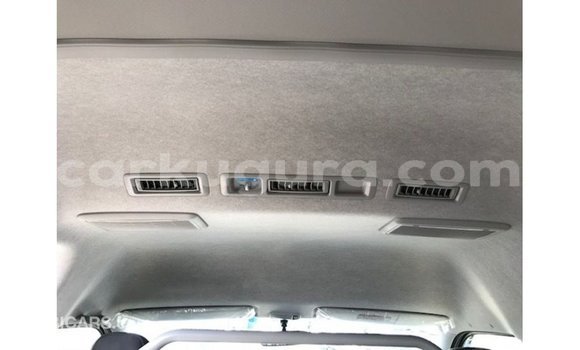 Acheter Import Voiture Toyota Hiace Blanc à Import - Dubai, Bujumbura Acheter Import Voiture Toyota Hiace Blanc à Import - Dubai, Bujumbura