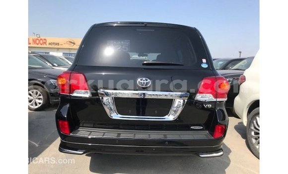 Acheter Import Voiture Toyota Land Cruiser Noir à Import - Dubai, Bujumbura Acheter Import Voiture Toyota Land Cruiser Noir à Import - Dubai, Bujumbura