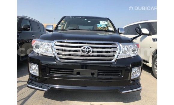 Acheter Import Voiture Toyota Land Cruiser Noir à Import - Dubai, Bujumbura Acheter Import Voiture Toyota Land Cruiser Noir à Import - Dubai, Bujumbura