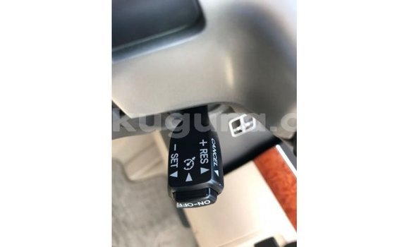 Acheter Import Voiture Toyota Land Cruiser Noir à Import - Dubai, Bujumbura Acheter Import Voiture Toyota Land Cruiser Noir à Import - Dubai, Bujumbura