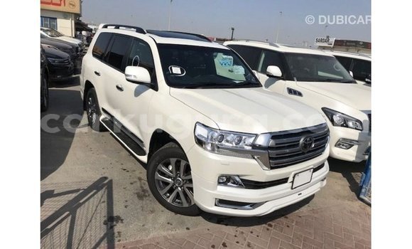 Buy Import Toyota Land Cruiser White Car in Import - Dubai in Bujumbura Buy Import Toyota Land Cruiser White Car in Import - Dubai in Bujumbura