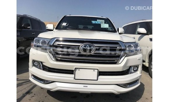 Buy Import Toyota Land Cruiser White Car in Import - Dubai in Bujumbura Buy Import Toyota Land Cruiser White Car in Import - Dubai in Bujumbura