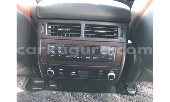 Buy Import Toyota Land Cruiser White Car in Import - Dubai in Bujumbura Buy Import Toyota Land Cruiser White Car in Import - Dubai in Bujumbura