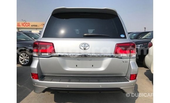 Nunua Imported Toyota Land Cruiser Nyingine Gari ndani ya Import - Dubai nchini Bujumbura Nunua Imported Toyota Land Cruiser Nyingine Gari ndani ya Import - Dubai nchini Bujumbura
