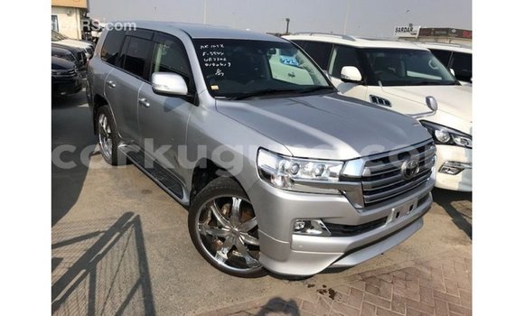 Nunua Imported Toyota Land Cruiser Nyingine Gari ndani ya Import - Dubai nchini Bujumbura Nunua Imported Toyota Land Cruiser Nyingine Gari ndani ya Import - Dubai nchini Bujumbura
