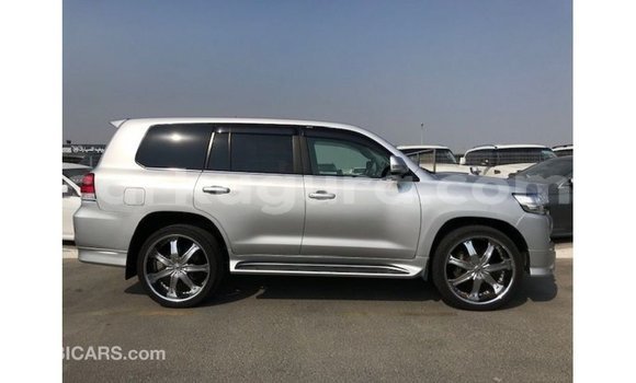Nunua Imported Toyota Land Cruiser Nyingine Gari ndani ya Import - Dubai nchini Bujumbura Nunua Imported Toyota Land Cruiser Nyingine Gari ndani ya Import - Dubai nchini Bujumbura
