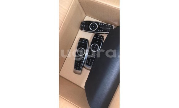 Acheter Import Voiture Mercedes-Benz 190 Noir à Import - Dubai, Bujumbura Acheter Import Voiture Mercedes-Benz 190 Noir à Import - Dubai, Bujumbura