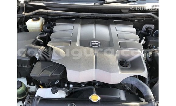 Acheter Import Voiture Toyota Land Cruiser Blanc à Import - Dubai, Bujumbura Acheter Import Voiture Toyota Land Cruiser Blanc à Import - Dubai, Bujumbura