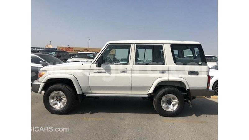 Big with watermark toyota land cruiser bujumbura import dubai 4251