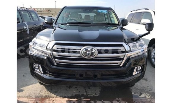 Acheter Import Voiture Toyota Land Cruiser Noir à Import - Dubai, Bujumbura Acheter Import Voiture Toyota Land Cruiser Noir à Import - Dubai, Bujumbura