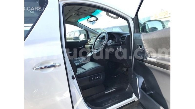 Big with watermark toyota vellfire bujumbura import dubai 4257