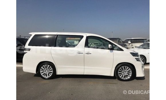 Acheter Import Voiture Toyota Vellfire Blanc à Import - Dubai, Bujumbura Acheter Import Voiture Toyota Vellfire Blanc à Import - Dubai, Bujumbura