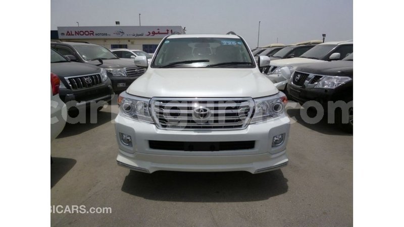 Big with watermark toyota land cruiser bujumbura import dubai 4262