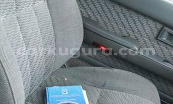 Acheter Occasion Voiture Toyota Hilux Surf Autre à Bururi au Burundi Acheter Occasion Voiture Toyota Hilux Surf Autre à Bururi au Burundi