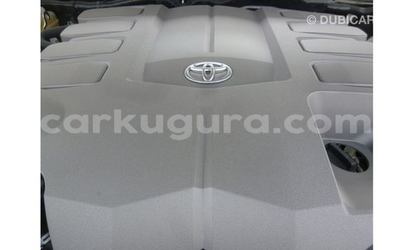 Acheter Import Voiture Toyota Land Cruiser Blanc à Import - Dubai, Bujumbura Acheter Import Voiture Toyota Land Cruiser Blanc à Import - Dubai, Bujumbura
